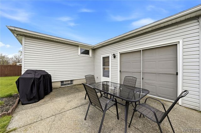 11 Martinique Drive, Cheektowaga, NY 14227