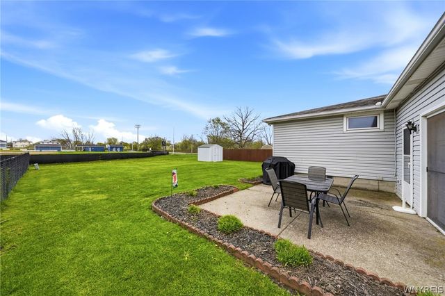 11 Martinique Drive, Cheektowaga, NY 14227