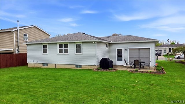 11 Martinique Drive, Cheektowaga, NY 14227