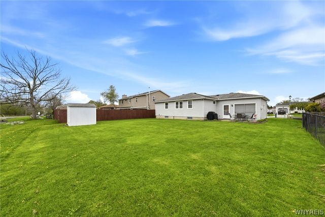 11 Martinique Drive, Cheektowaga, NY 14227