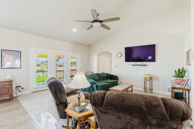 698 W McCulloch Blvd, Pueblo West, CO 81007