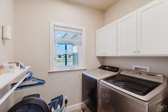 698 W McCulloch Blvd, Pueblo West, CO 81007