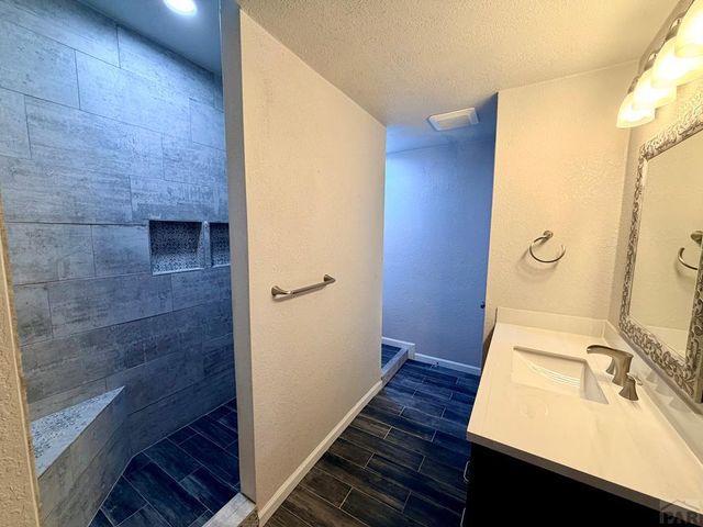 698 W McCulloch Blvd, Pueblo West, CO 81007