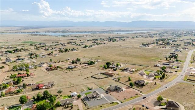 698 W McCulloch Blvd, Pueblo West, CO 81007