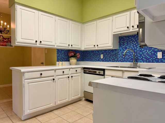 2400 N Braeswood Boulevard 318, Houston, TX 77030