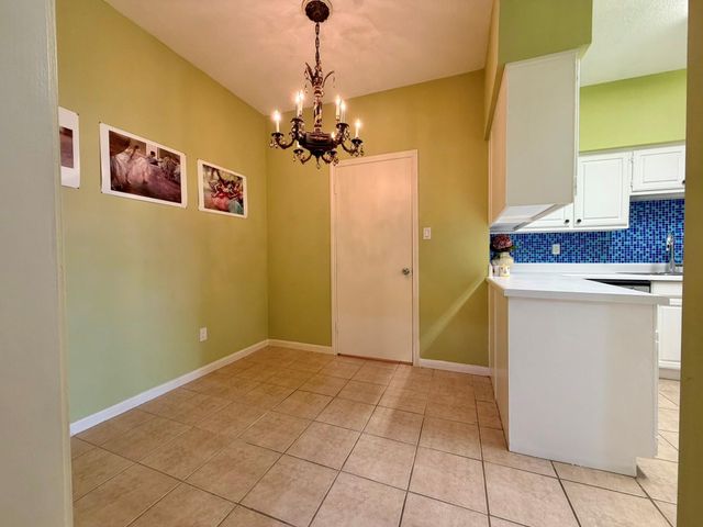 2400 N Braeswood Boulevard 318, Houston, TX 77030