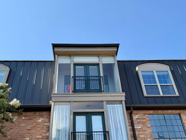 2400 N Braeswood Boulevard 318, Houston, TX 77030