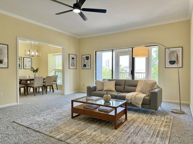 2400 N Braeswood Boulevard 318, Houston, TX 77030
