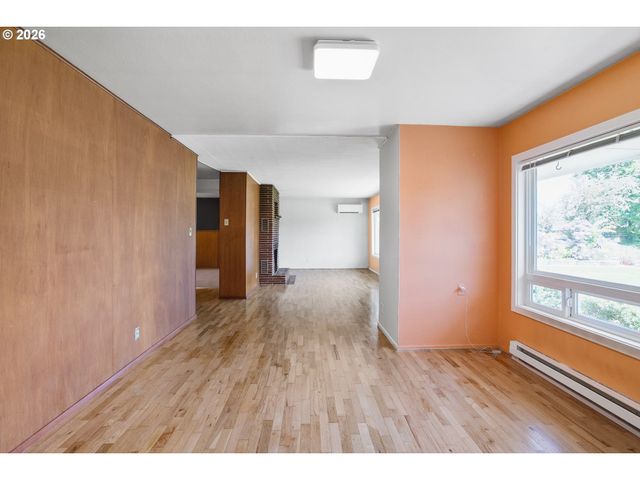 2840 FERRY St, Eugene, OR 97405