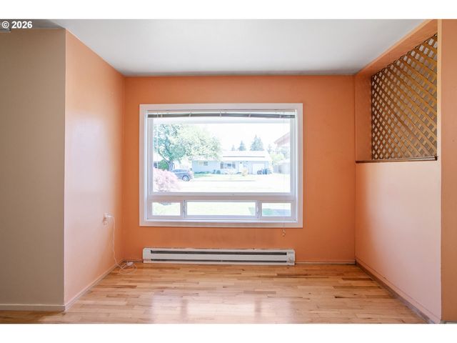 2840 FERRY St, Eugene, OR 97405