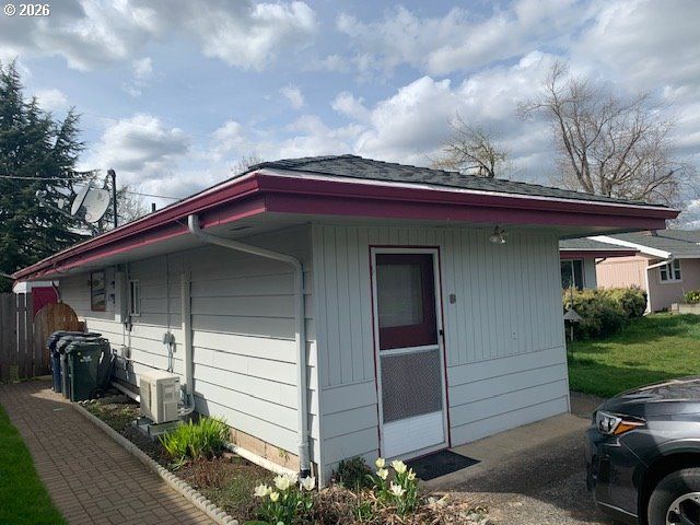 2840 FERRY St, Eugene, OR 97405