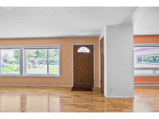 2840 FERRY St, Eugene, OR 97405