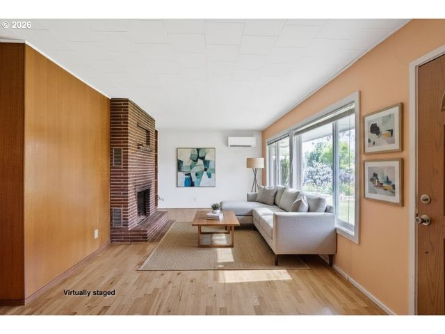2840 FERRY St, Eugene, OR 97405