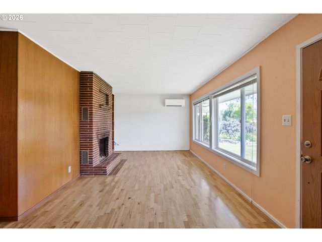 2840 FERRY St, Eugene, OR 97405