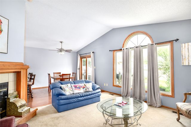 205 Southview Drive, Waukee, IA 50263