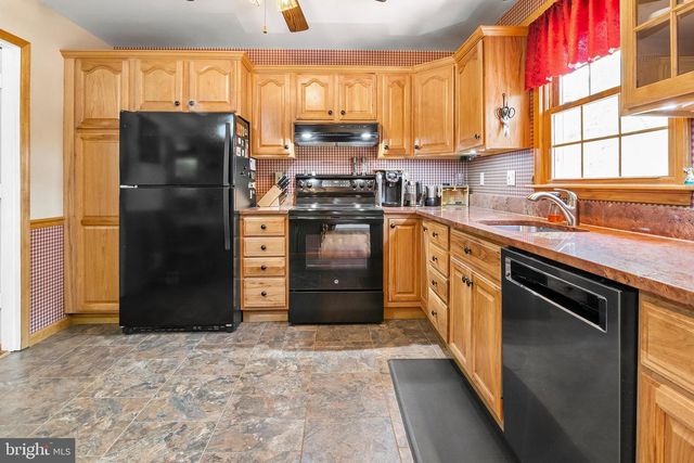 7616 EARNSHAW DR, Brandywine, MD 20613