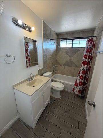 2820 South Sandhill Road A, Las Vegas, NV 89121