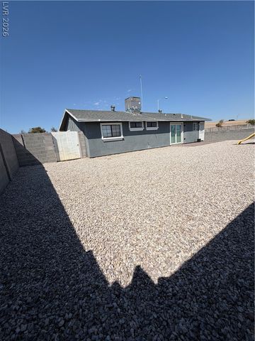 2820 South Sandhill Road A, Las Vegas, NV 89121