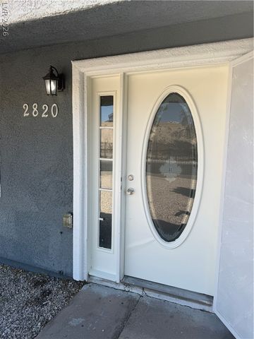 2820 South Sandhill Road A, Las Vegas, NV 89121