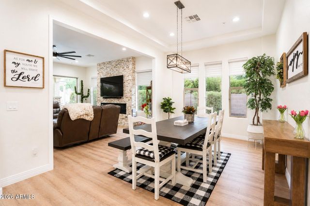 7662 W ARTEMISA Avenue, Peoria, AZ 85383