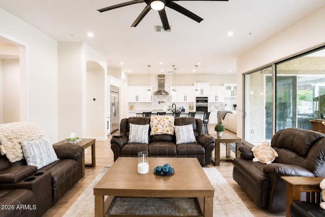 7662 W ARTEMISA Avenue, Peoria, AZ 85383
