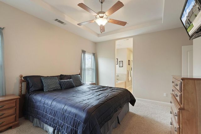 954 Stampede Trl, Galt, CA 95632