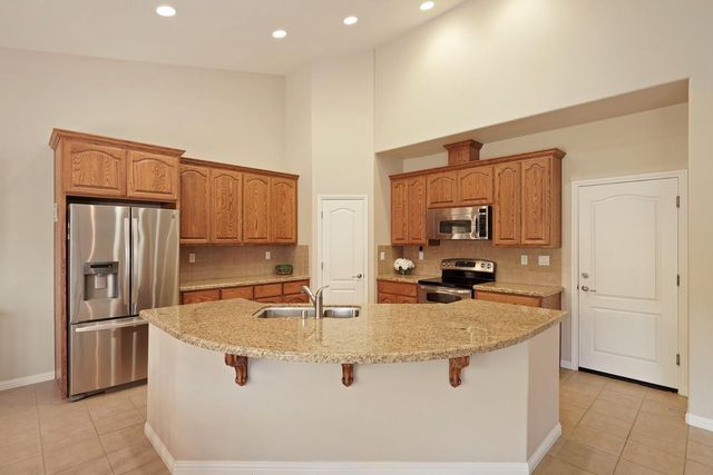 954 Stampede Trl, Galt, CA 95632