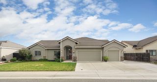 954 Stampede Trl, Galt, CA 95632