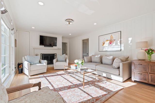 1209 Tyne Blvd, Nashville, TN 37215