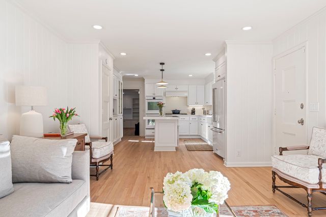 1209 Tyne Blvd, Nashville, TN 37215