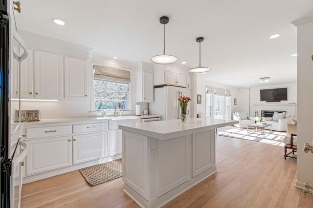 1209 Tyne Blvd, Nashville, TN 37215