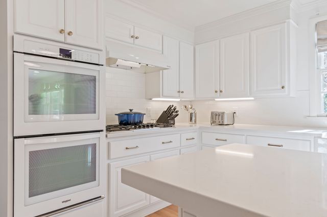 1209 Tyne Blvd, Nashville, TN 37215