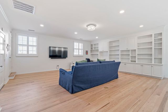 1209 Tyne Blvd, Nashville, TN 37215