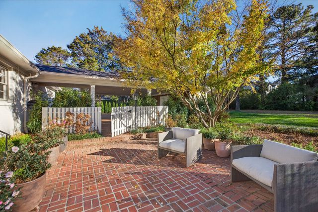 1209 Tyne Blvd, Nashville, TN 37215