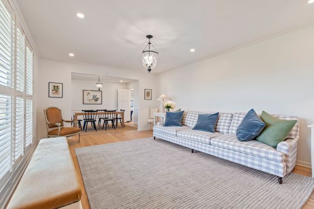 1209 Tyne Blvd, Nashville, TN 37215