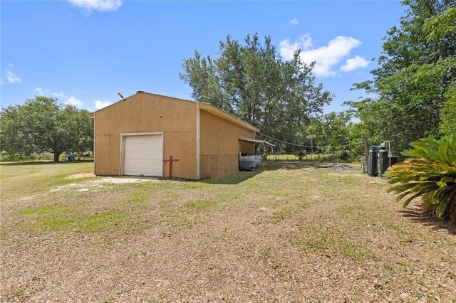 9917 NELSON ROAD, Dade City, FL 33525