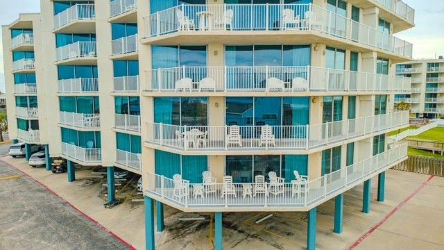 800 Sandcastle Dr 238, Port Aransas, TX 78373