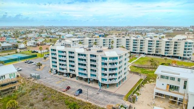 800 Sandcastle Dr 238, Port Aransas, TX 78373