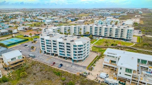 800 Sandcastle Dr 238, Port Aransas, TX 78373