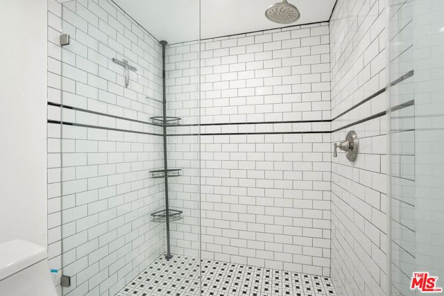 1942 Grace Avenue 217, Los Angeles, CA 90068