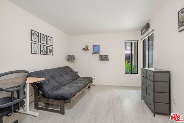 1942 Grace Avenue 217, Los Angeles, CA 90068