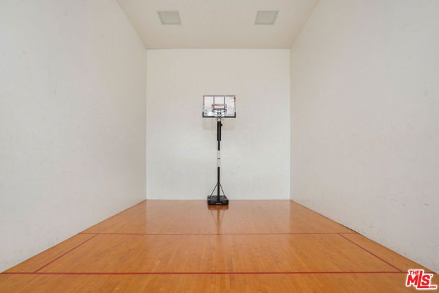 1942 Grace Avenue 217, Los Angeles, CA 90068