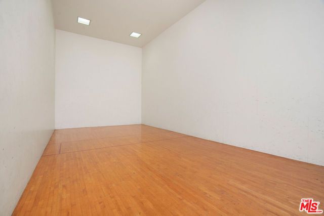 1942 Grace Avenue 217, Los Angeles, CA 90068