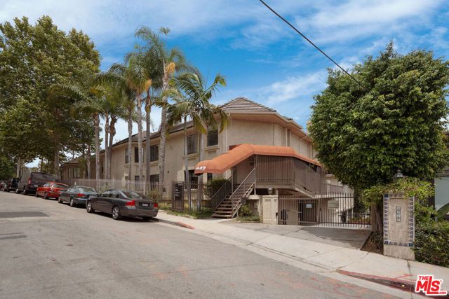 1942 Grace Avenue 217, Los Angeles, CA 90068