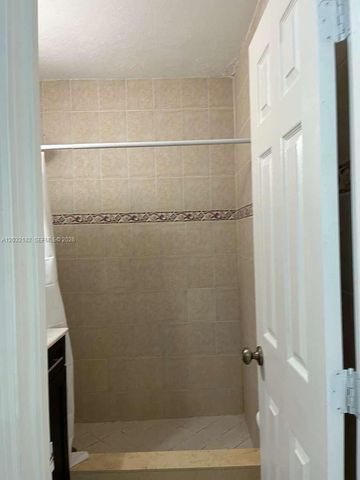 3251 NW 177th Ter, Miami Gardens, FL 33056
