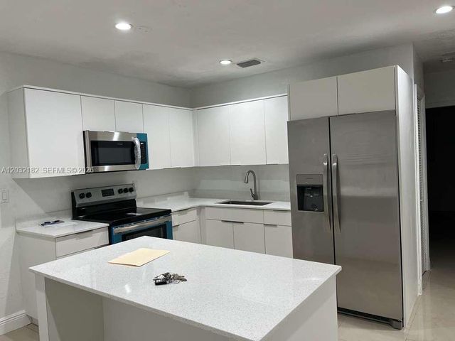 3251 NW 177th Ter, Miami Gardens, FL 33056