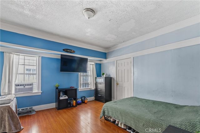 1244 W Martin Luther King Jr, Los Angeles, CA 90037