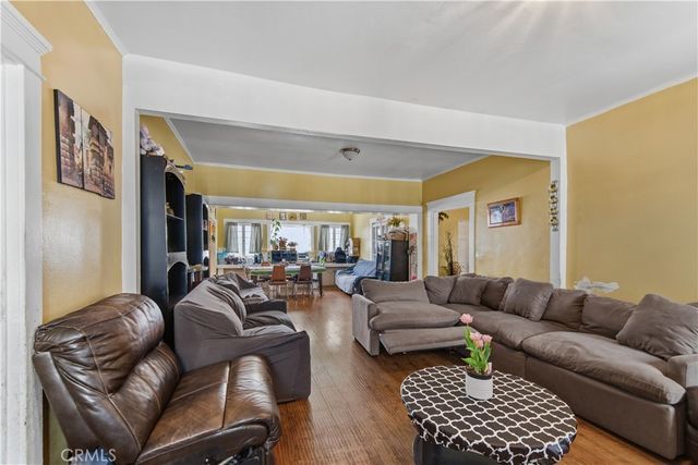 1244 W Martin Luther King Jr, Los Angeles, CA 90037