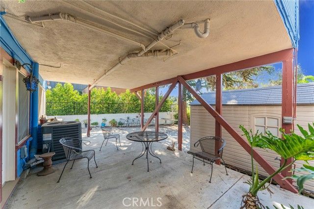 2042 Rome, Los Angeles, CA 90065