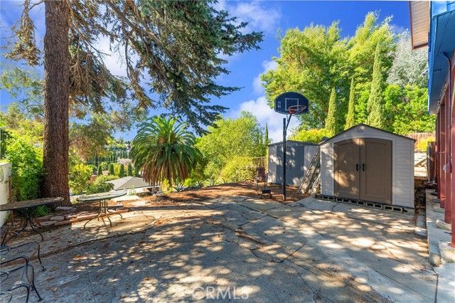 2042 Rome, Los Angeles, CA 90065